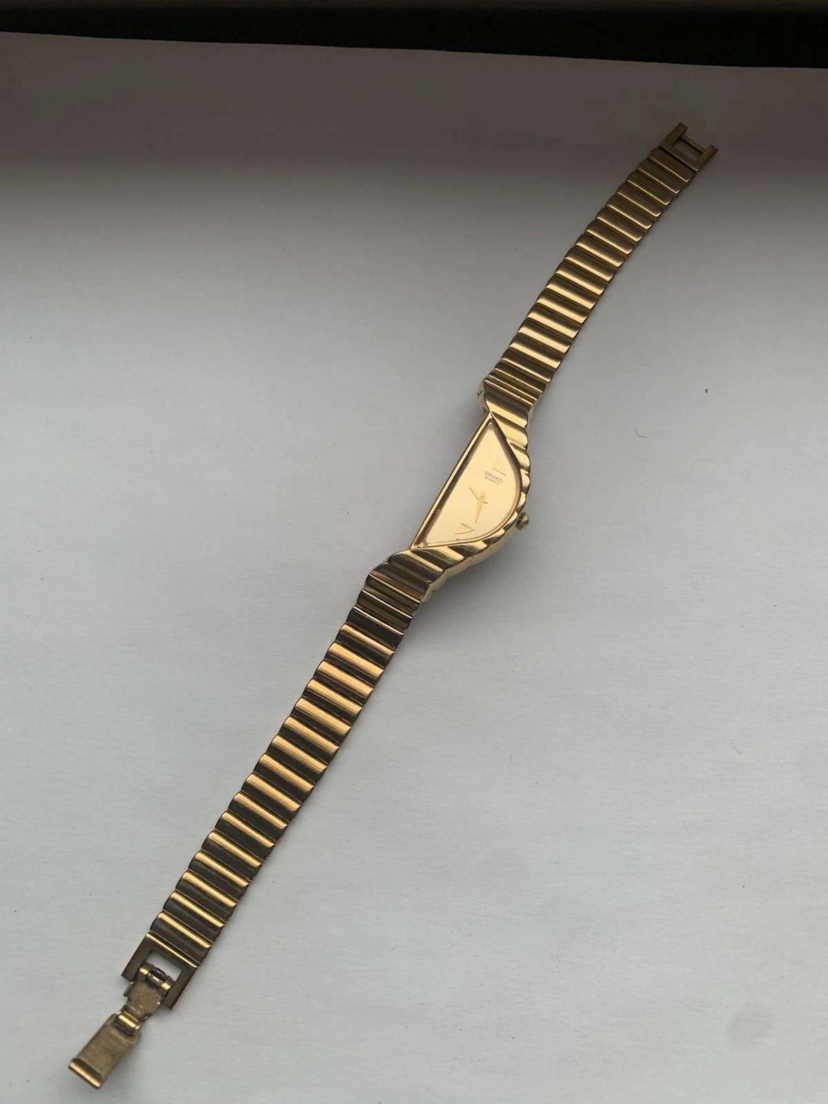 Seiko Rivoli Half Moon 15mm Gold Dial Women's Watch 1F20-5D59 thumbnail 3