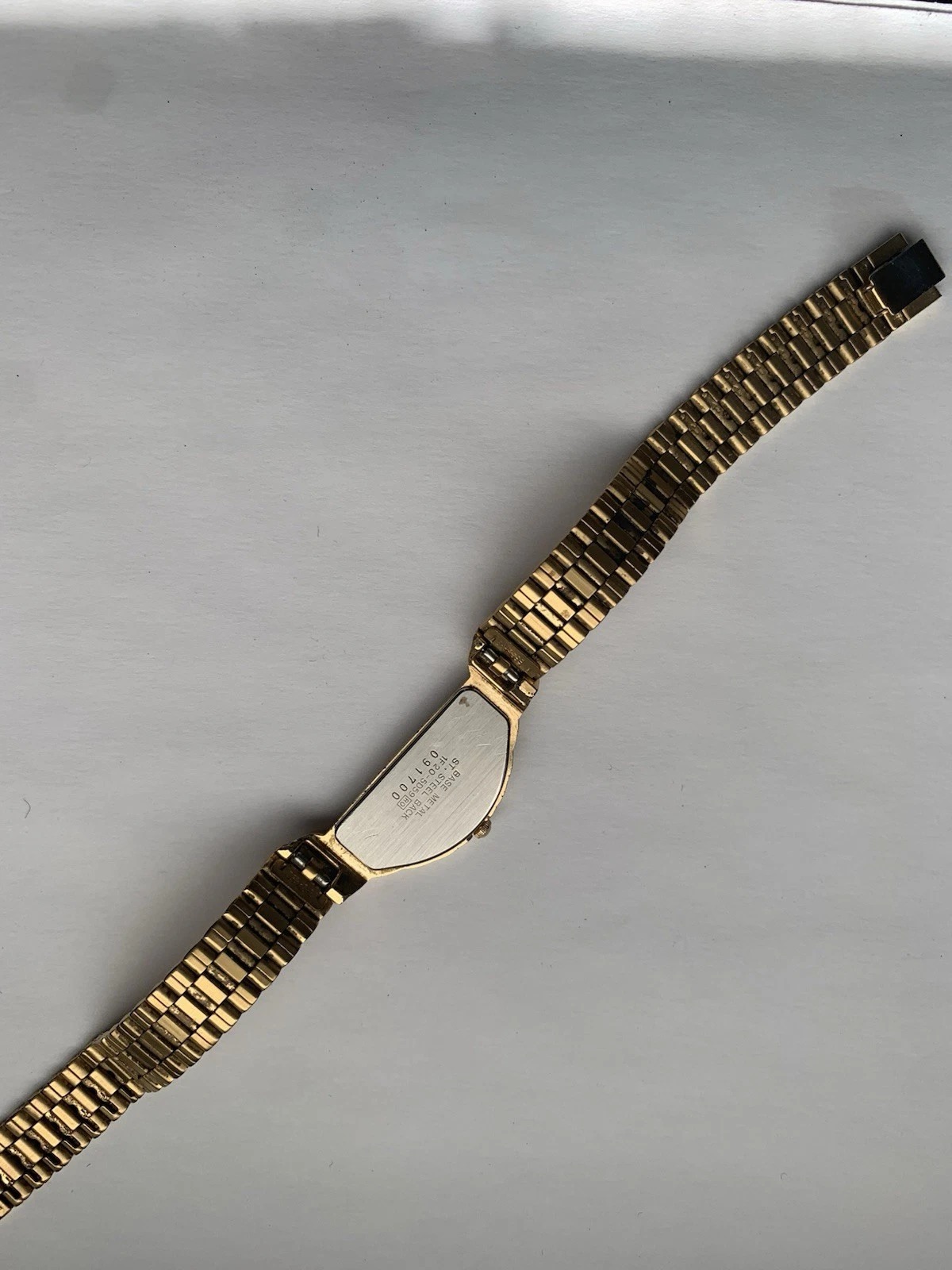 Seiko Rivoli Half Moon 15mm Gold Dial Women's Watch 1F20-5D59 thumbnail 7