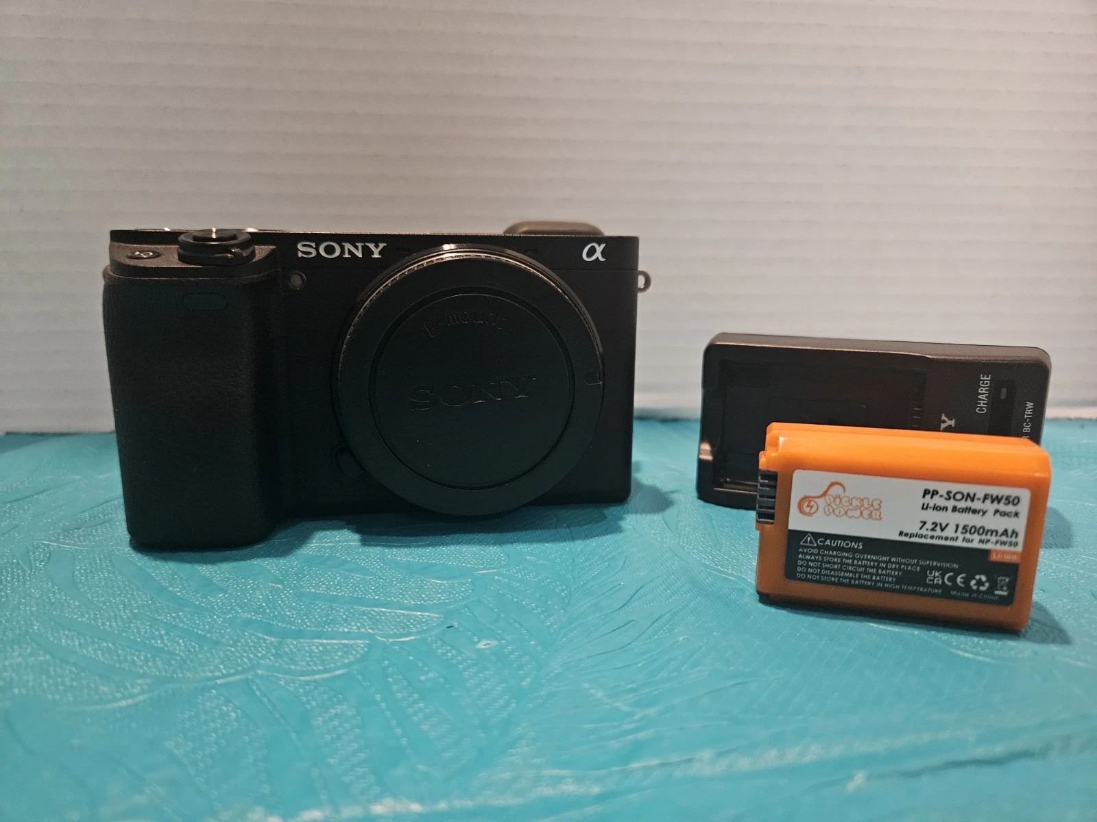 Sony a6300 ILCE-6300 Digital Camera Black body only 2278 click W/ Box Near Mint thumbnail 3