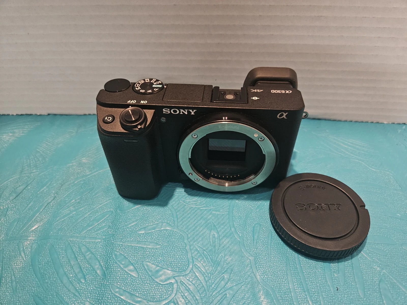 Sony a6300 ILCE-6300 Digital Camera Black body only 2278 click W/ Box Near Mint thumbnail 4