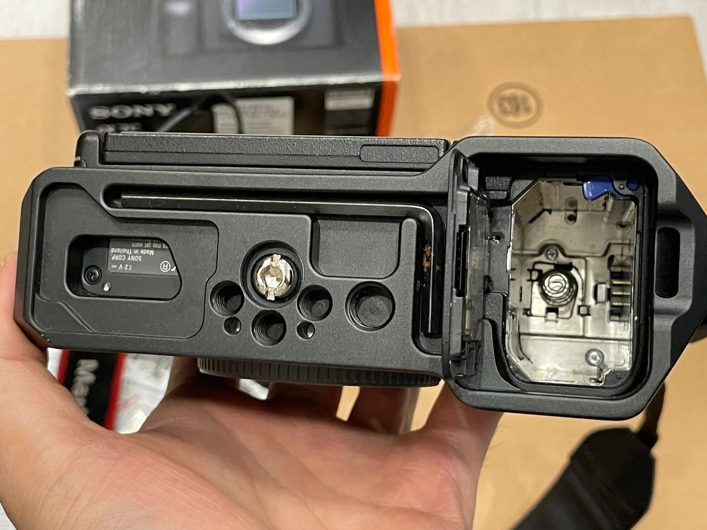 Sony A7C ILCE-7C Mirrorless Digital Camera Body thumbnail 7