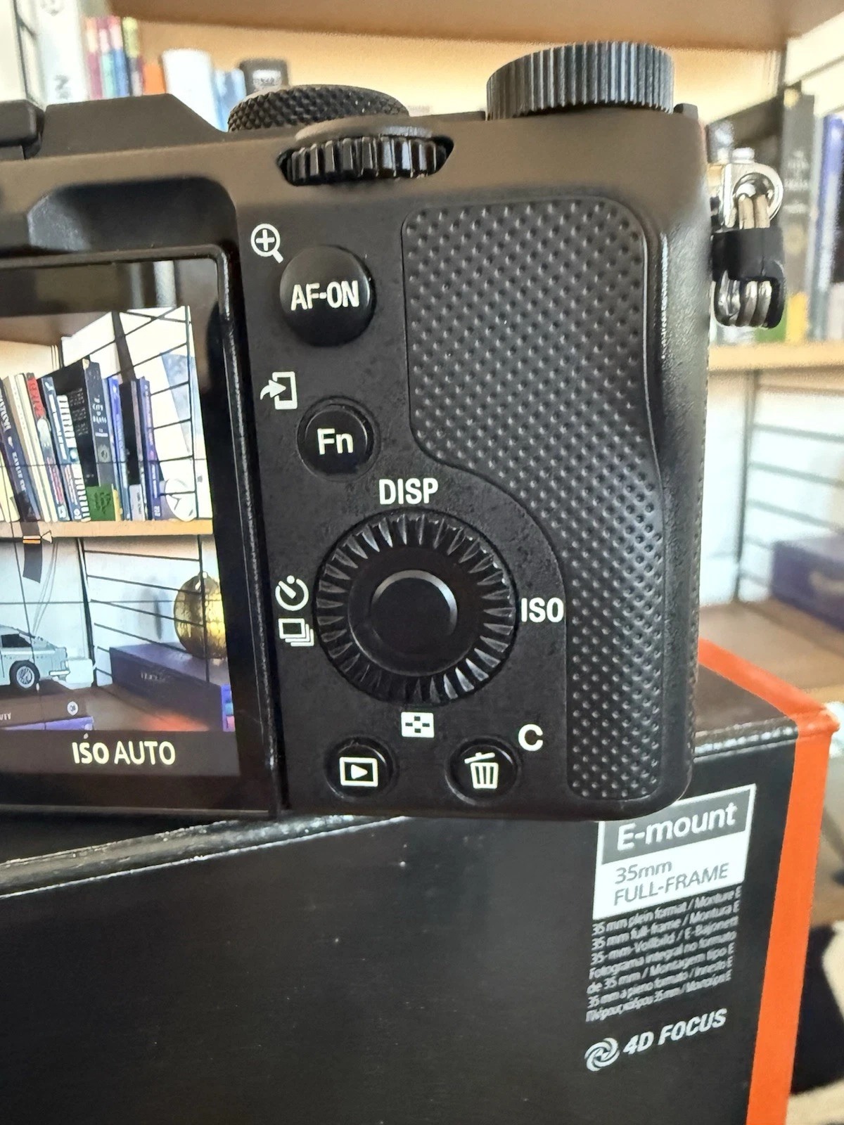 SONY a7c ILCE-7CL Black With Box Body Only thumbnail 8