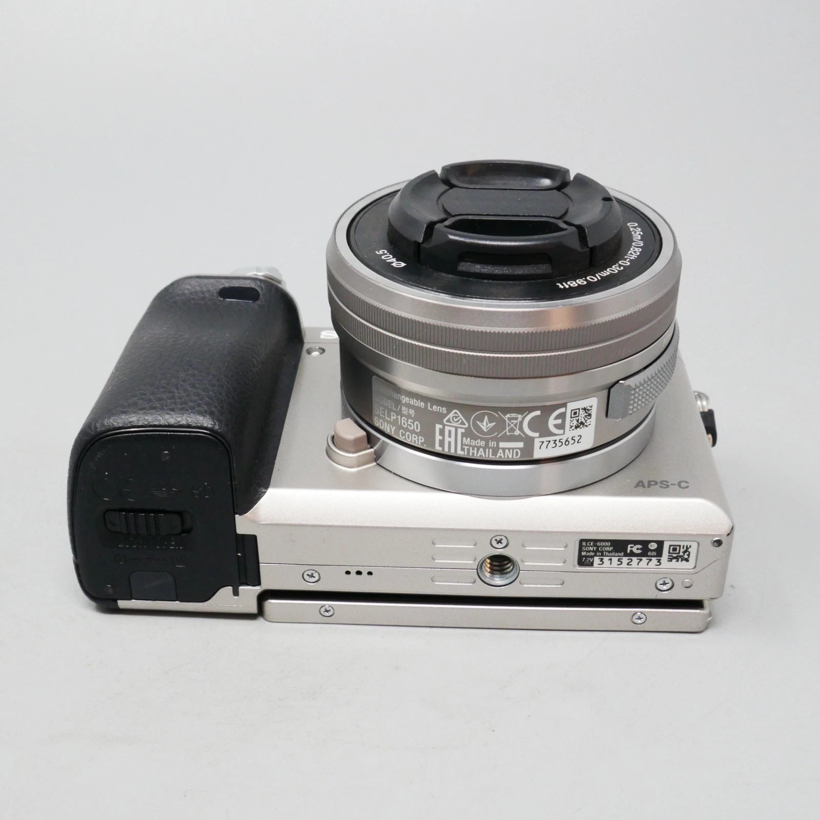 Sony Alpha A6000 24.3MP Digital Camera with 16-50mm Lens - 5,087 Clicks! thumbnail 10