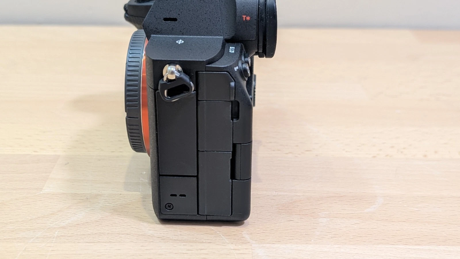 Sony Alpha A7 IV 33MP Mirrorless Digital Camera + 28-70mm OSS Shutter count 547 thumbnail 8