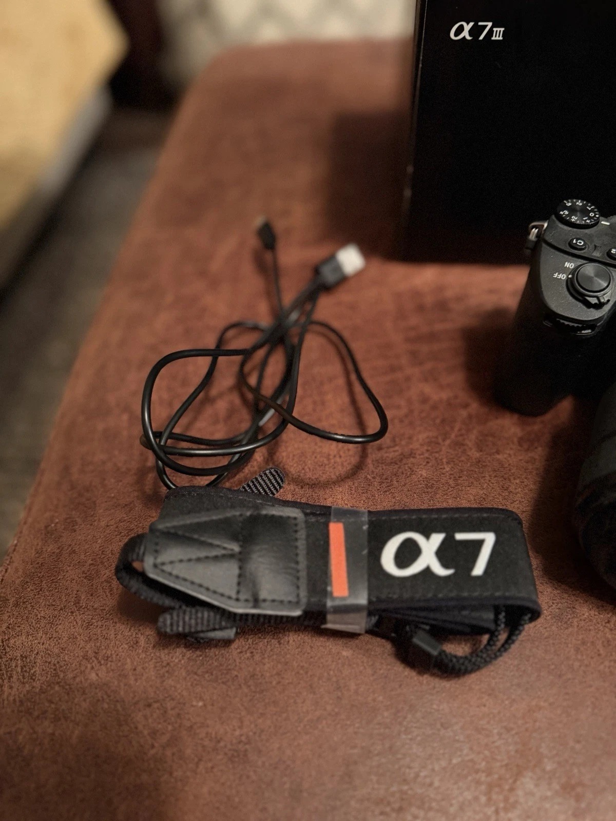 Sony Alpha A7 III Mirrorless Camera /w Rhode On Camera Microphone thumbnail 10