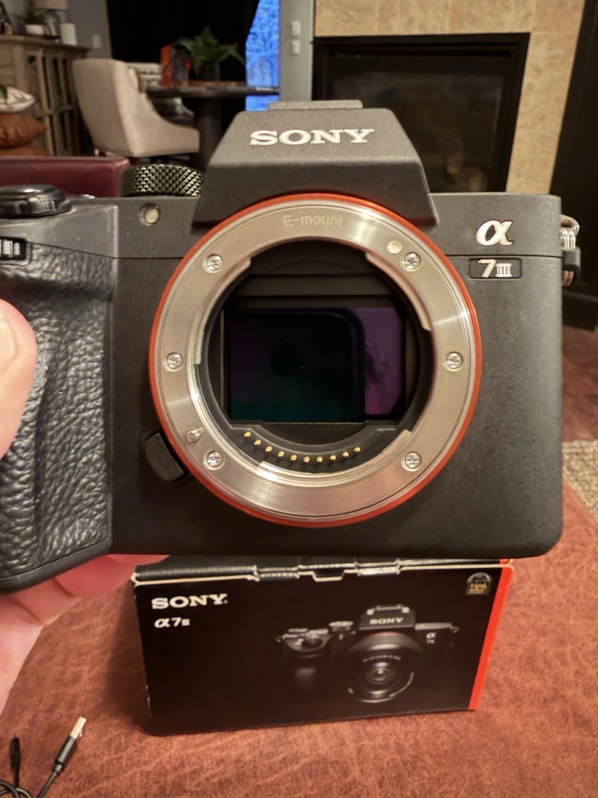Sony Alpha A7 III Mirrorless Camera /w Rhode On Camera Microphone thumbnail 3