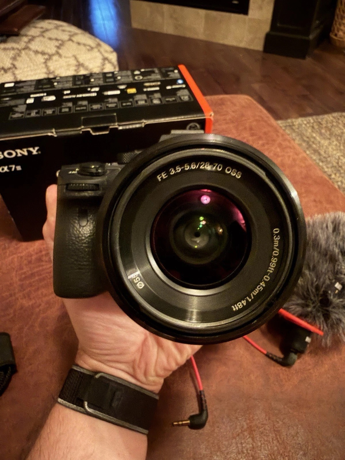 Sony Alpha A7 III Mirrorless Camera /w Rhode On Camera Microphone thumbnail 4