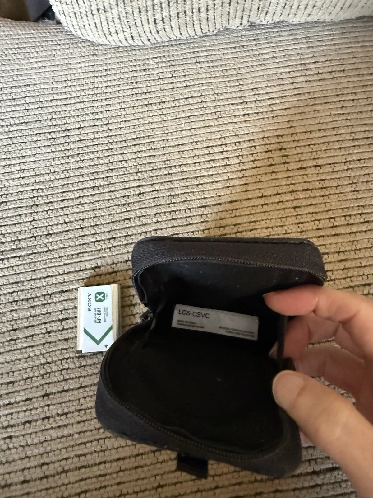 Sony Cyber-Shot DSC-RX100 – 20.2MP Compact Camera | With Worn Case | Pre-Owned thumbnail 12