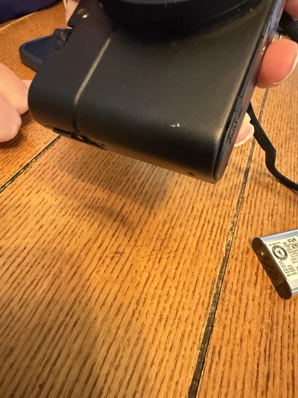 Sony Cyber-Shot DSC-RX100 – 20.2MP Compact Camera | With Worn Case | Pre-Owned thumbnail 13