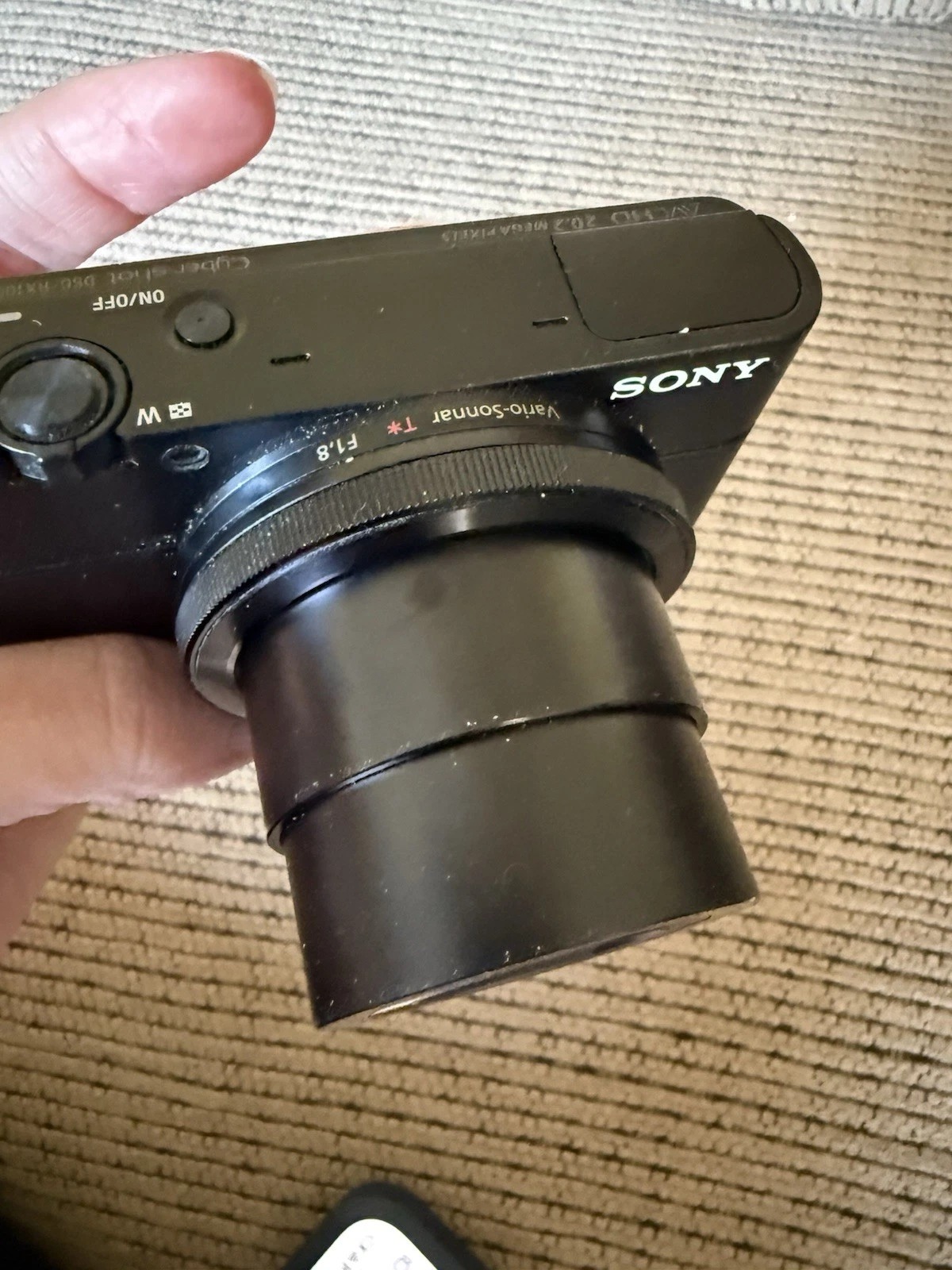 Sony Cyber-Shot DSC-RX100 – 20.2MP Compact Camera | With Worn Case | Pre-Owned thumbnail 6