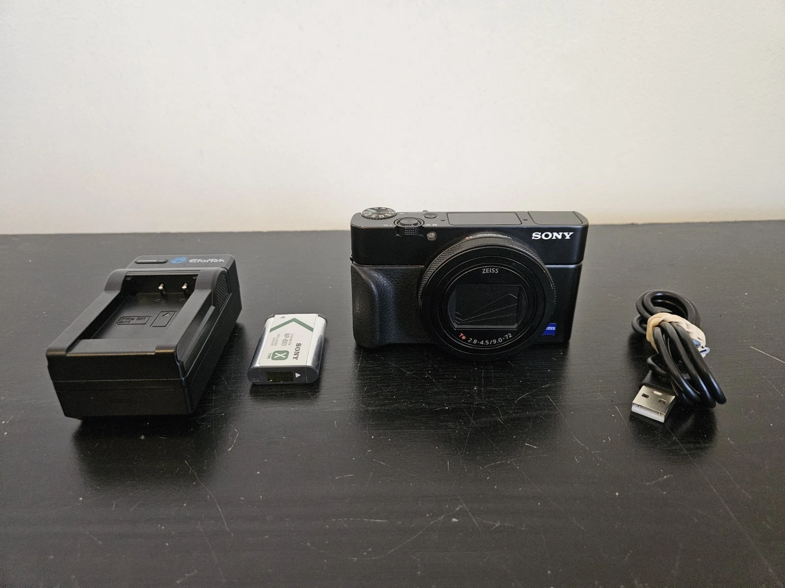 Sony Cyber-shot DSC-RX100 VI M6 Digital Camera UHD 4K30 24-200mm Zoom EXCELLENT thumbnail 3