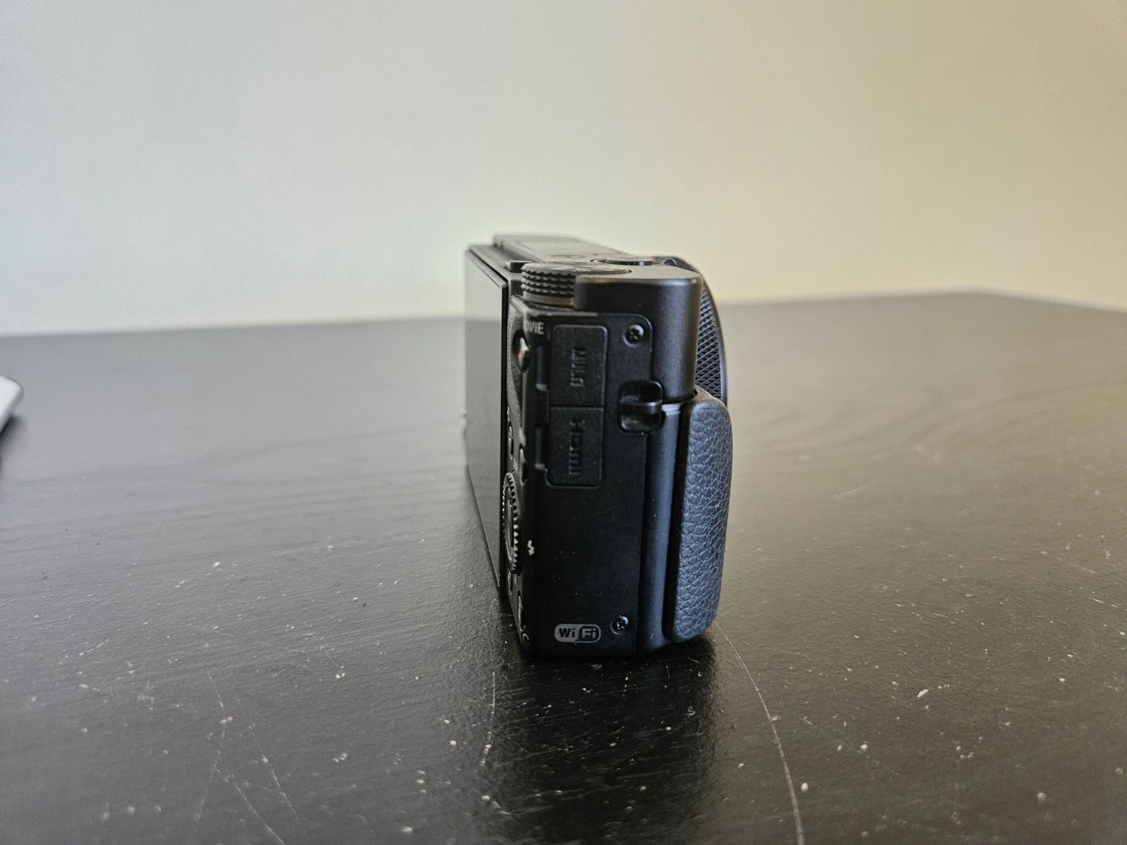 Sony Cyber-shot DSC-RX100 VI M6 Digital Camera UHD 4K30 24-200mm Zoom EXCELLENT thumbnail 5