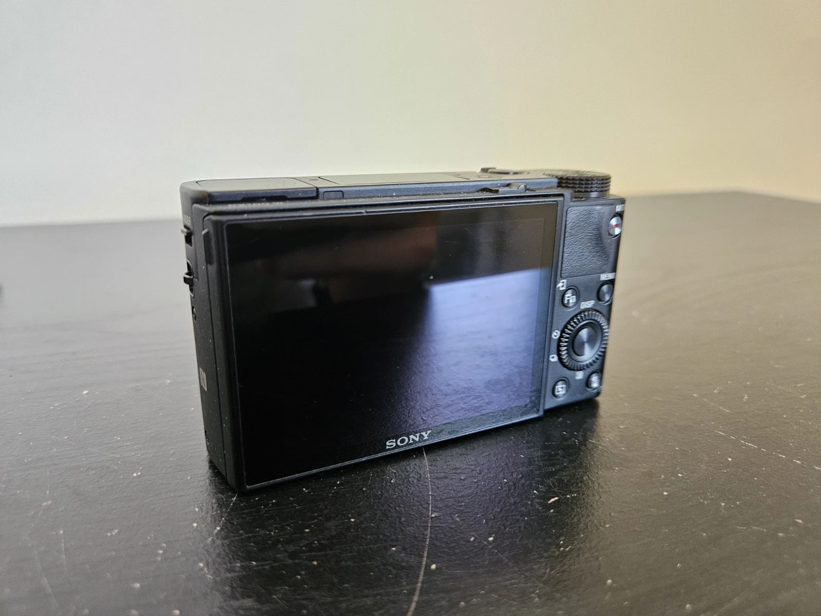 Sony Cyber-shot DSC-RX100 VI M6 Digital Camera UHD 4K30 24-200mm Zoom EXCELLENT thumbnail 7