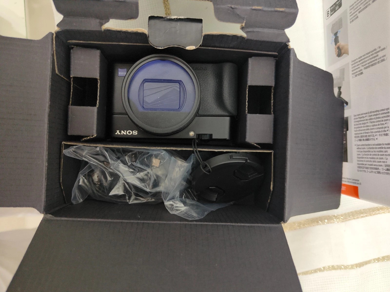 Sony RX100 VII Compact Digital Camera + GP-VPT2BT Wireless Grip | Excellent Cond thumbnail 7