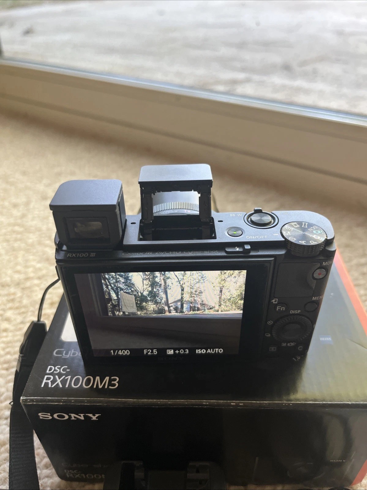 Sony Cyber-shot RX100 III M3 20.1MP Digital Camera Black thumbnail 11