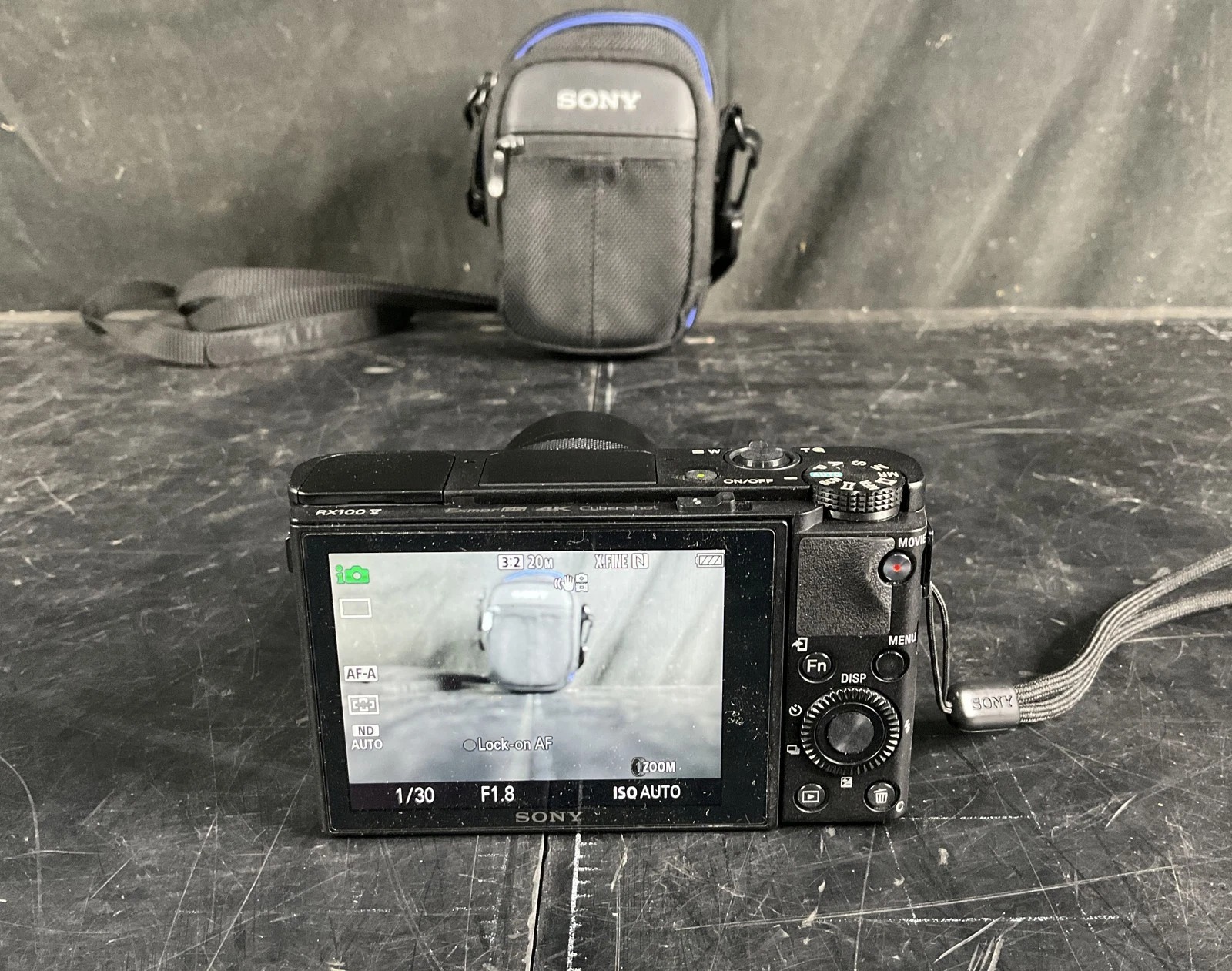 Sony Cyber-Shot RX100 VA – 20.1MP | 2.9x Optical Zoom | DSC-RX100M5A | Excellent Condition thumbnail 3