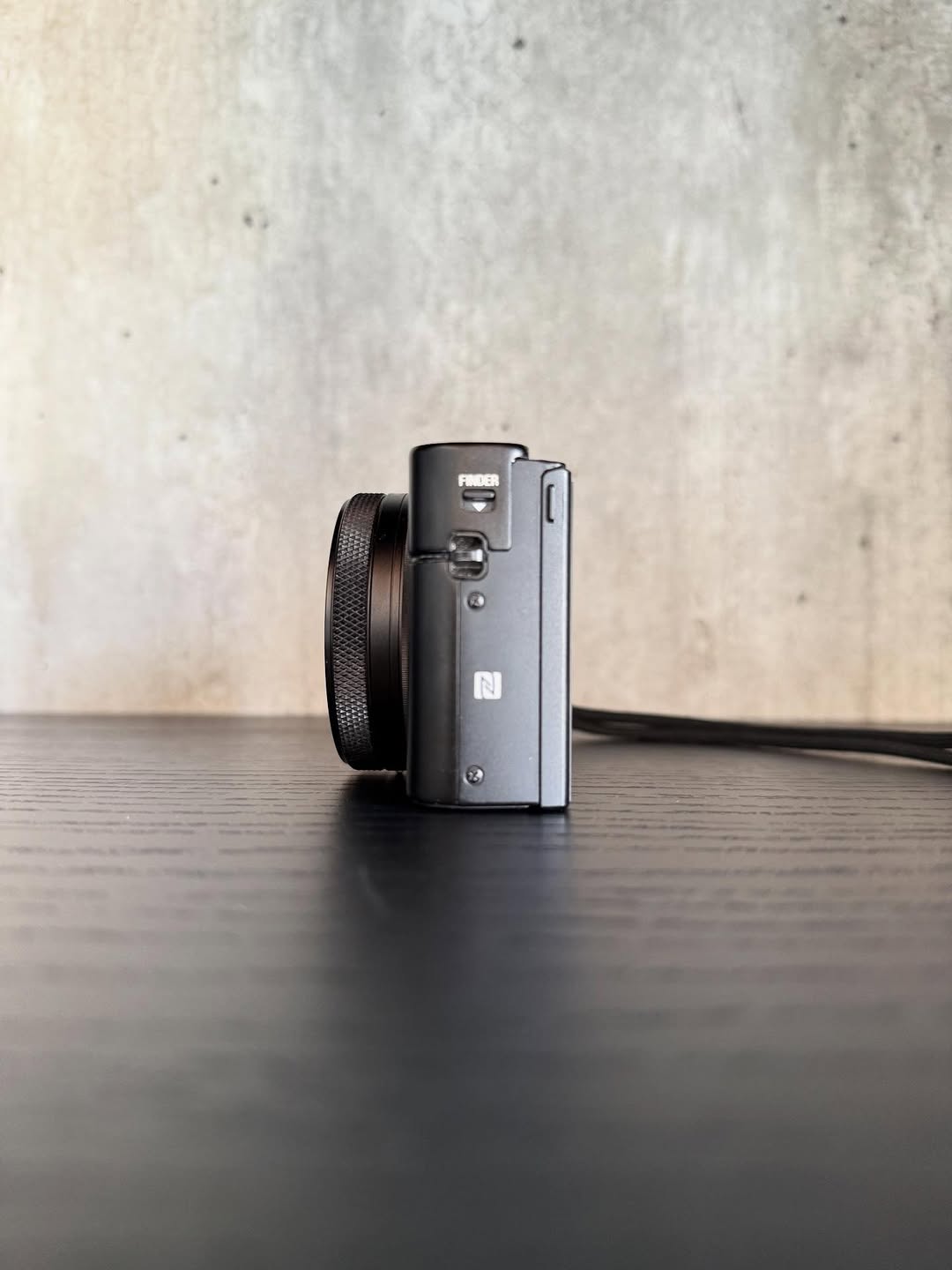 Sony Cyber-shot RX100 VII. 20.1 megapixels thumbnail 3