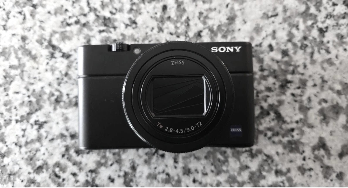 Sony Cyber-Shot RX100 VII 4K UHD 20.1MP Digital Camera - READ DESCRIPTION thumbnail 1