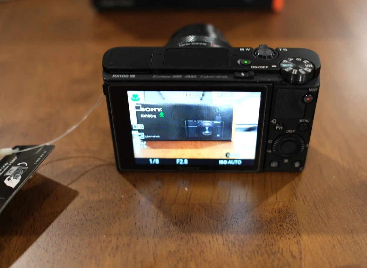 Sony Cyber-Shot RX100 VII – Pro Performance in Your Pocket thumbnail 3