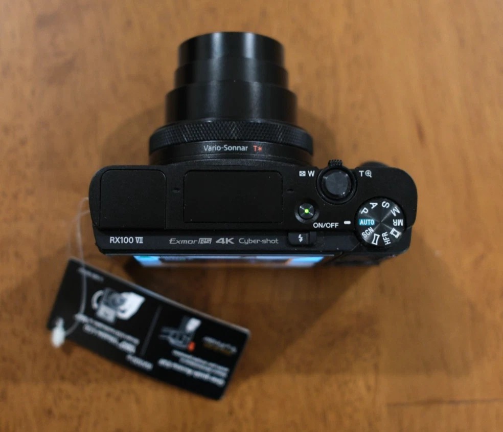 Sony Cyber-Shot RX100 VII – Pro Performance in Your Pocket thumbnail 5