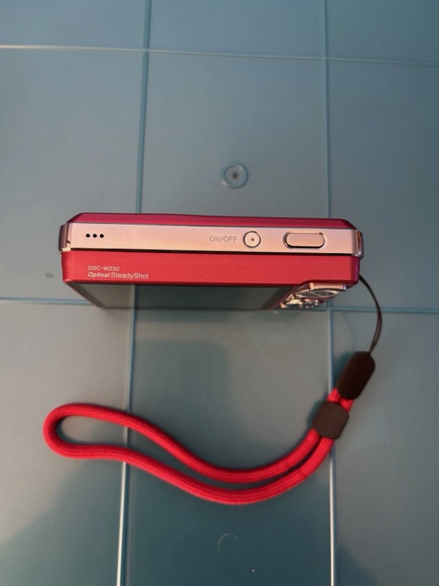 Sony CyberShot DSC-W230-12.1 MP-RED-Dig Camera-SD Card-Charger & Case-Near Mint thumbnail 5