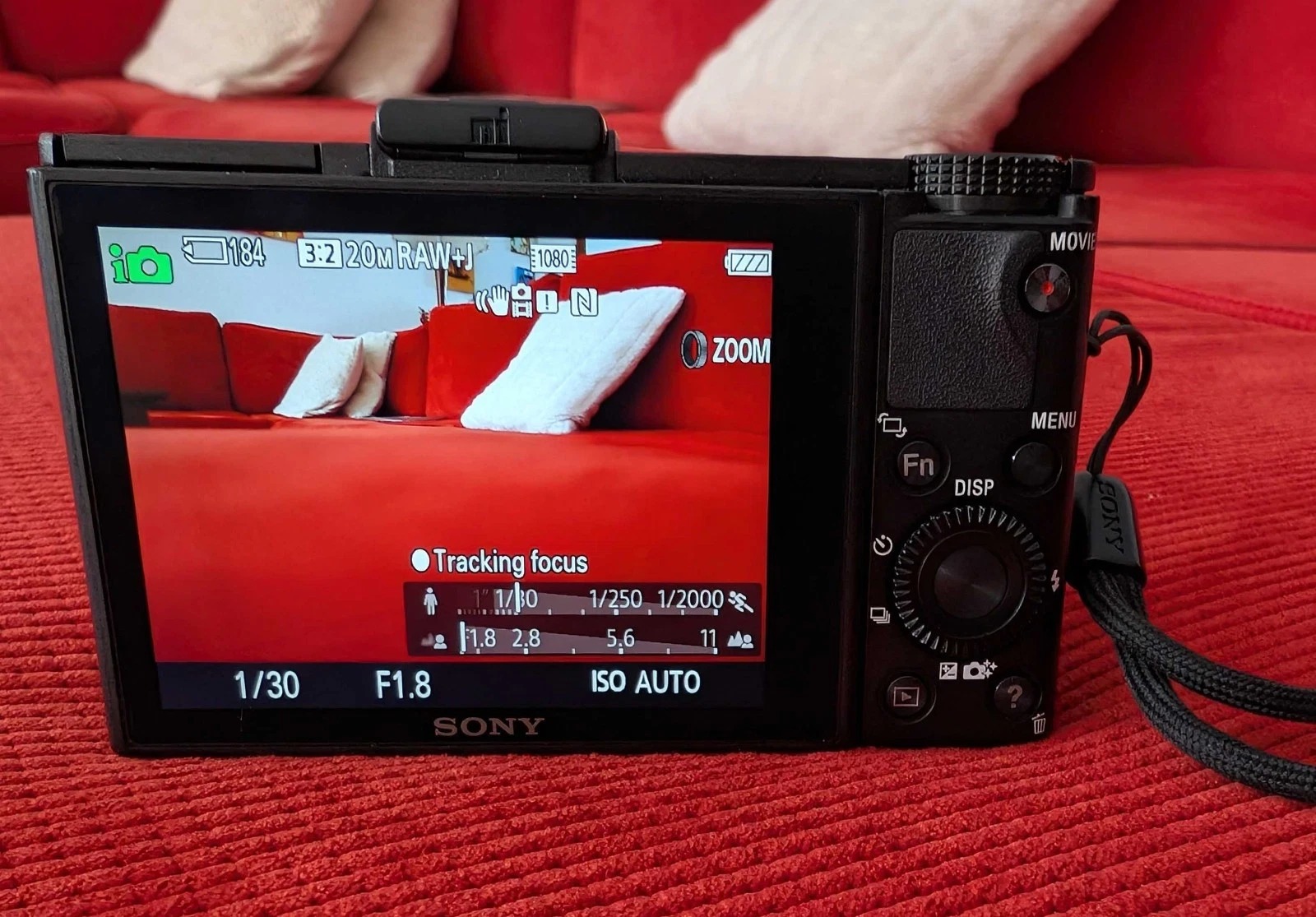 Sony DSC-RX100 II (DSC-RX100M2) Digital Camera, 20.2 MP, Black, Pouch+Spare Batt thumbnail 11