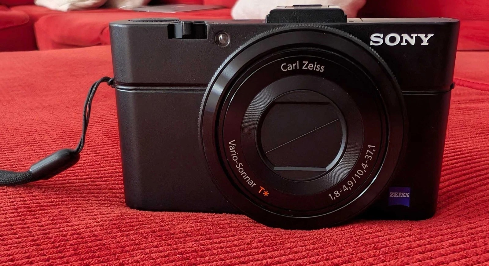 Sony DSC-RX100 II (DSC-RX100M2) Digital Camera, 20.2 MP, Black, Pouch+Spare Batt thumbnail 5