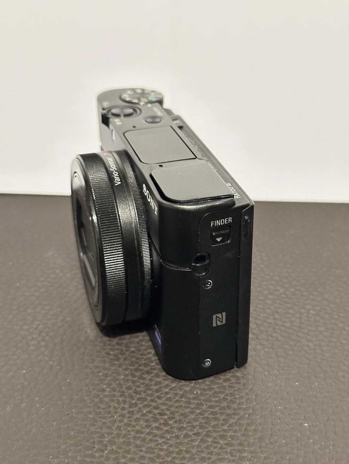 Sony dsc-rx100 iii MK3 20.2 MP RX100- thumbnail 3
