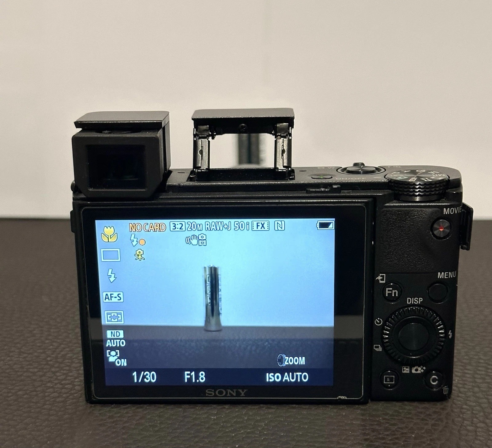 Sony dsc-rx100 iii MK3 20.2 MP RX100- thumbnail 7