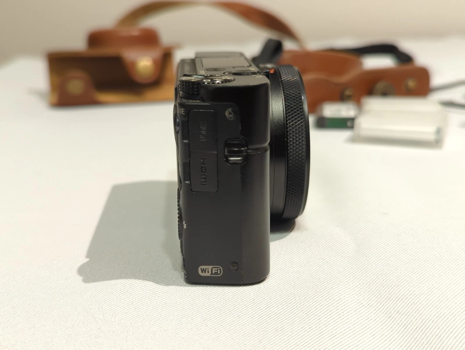 Sony DSC-RX100M6 (VI) 20.1MP 4K Camera thumbnail 6