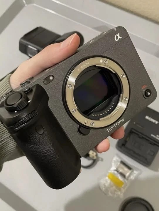 Sony FX3 Full-Frame Cinema Camera - USED thumbnail 4