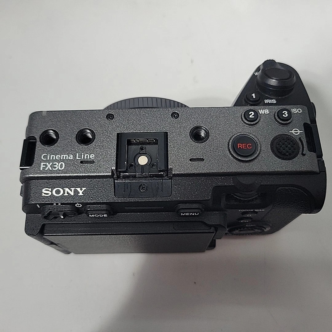 Sony FX30 Cinema Line Camera Body + XLR-H1 Handle Unit Package thumbnail 6