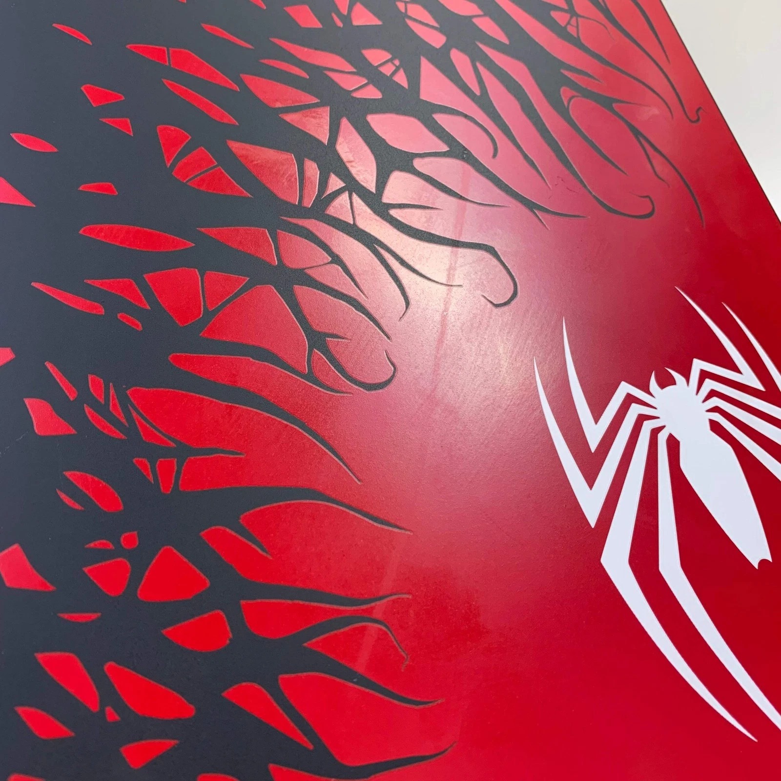 Sony PlayStation 5 Disc Console 825GB – Marvel’s Spider-Man Limited Edition (CFI-1215A) thumbnail 3