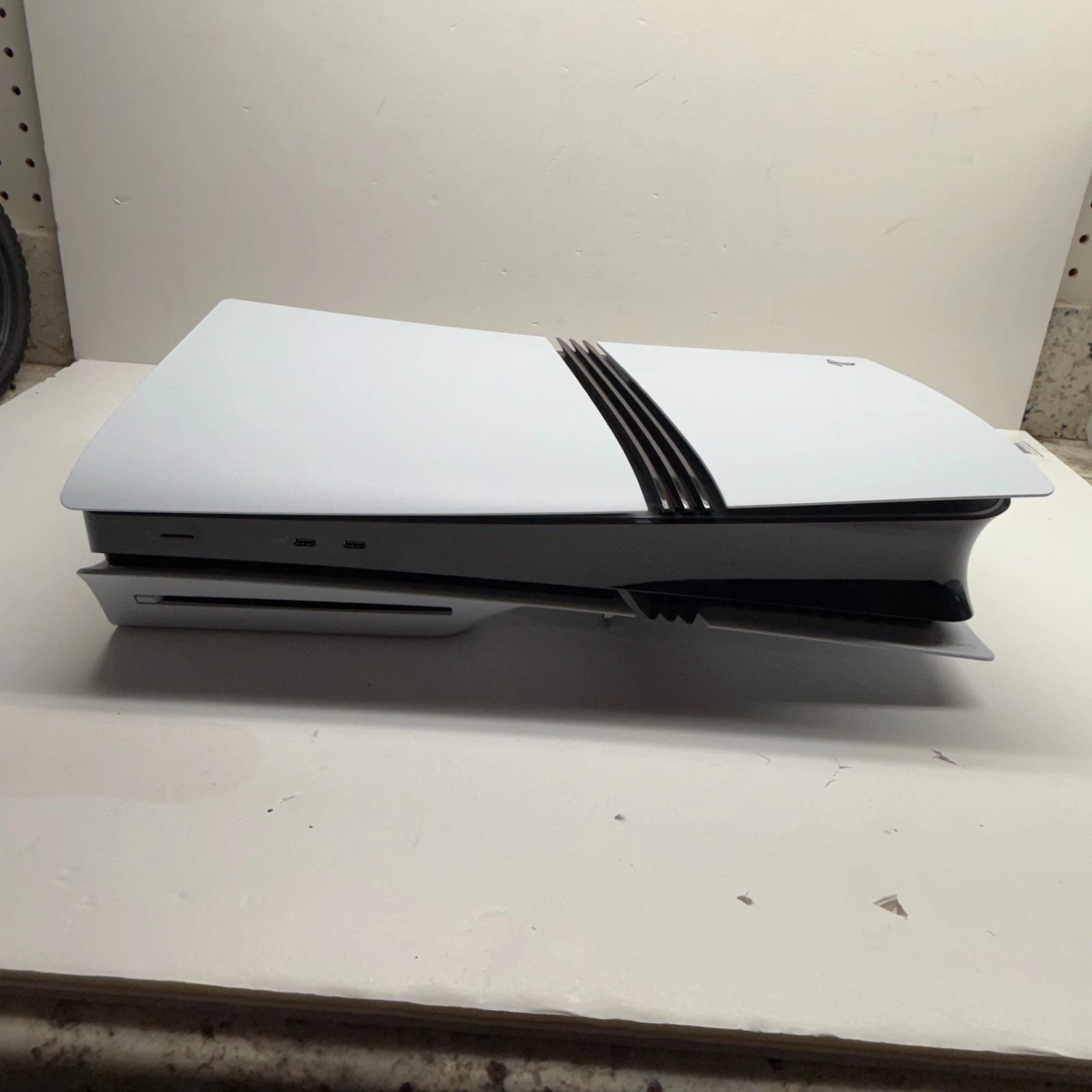 Sony PlayStation 5 Pro Console 2TB with DISC DRIVE + 2 Controllers thumbnail 11