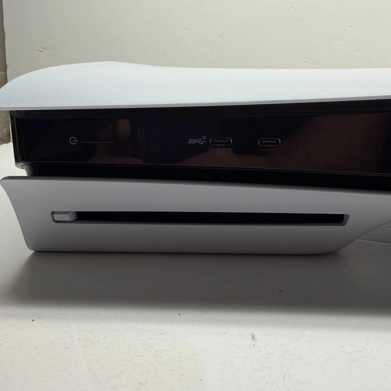 Sony PlayStation 5 Pro Console 2TB with DISC DRIVE + 2 Controllers thumbnail 12