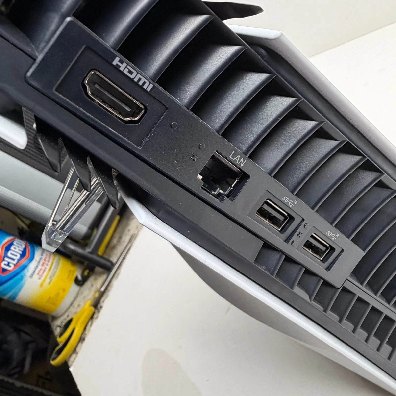 Sony PlayStation 5 Pro Console 2TB with DISC DRIVE + 2 Controllers thumbnail 8