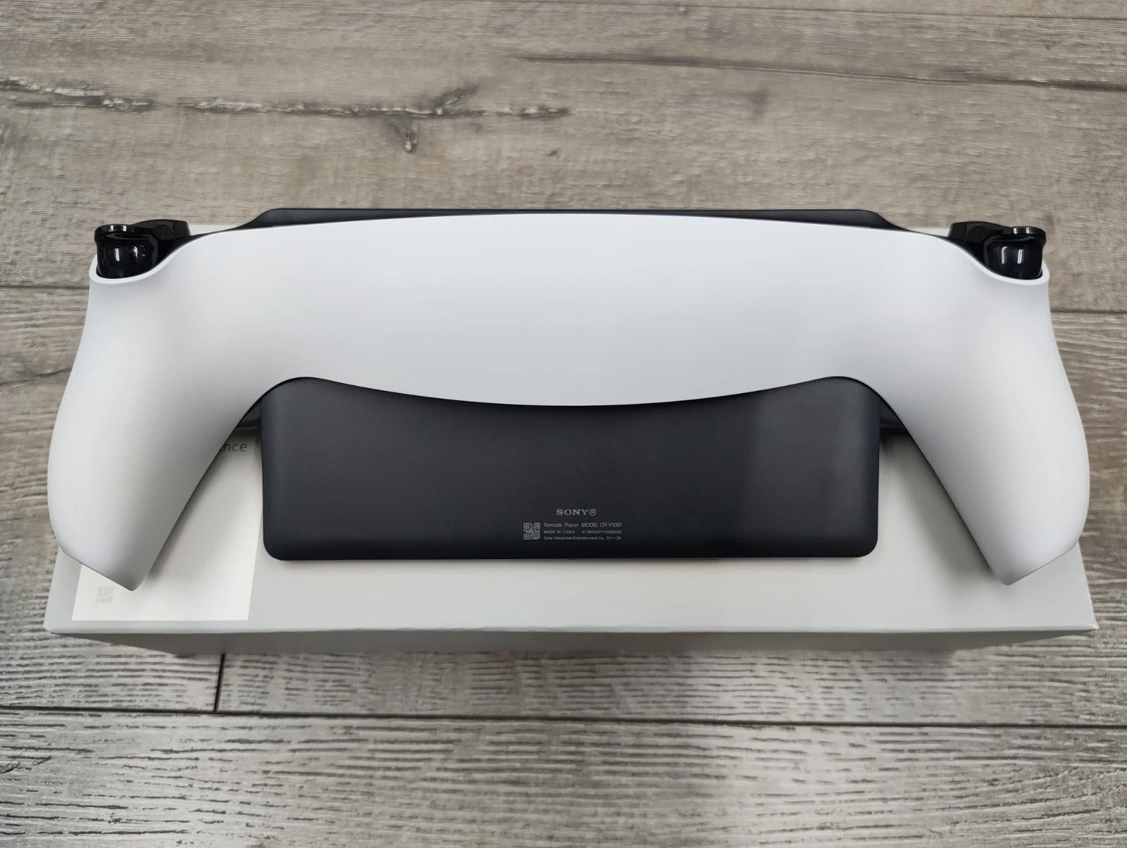 Sony PlayStation PS Portal Remote PS5 Player (White, CFI-Y1001) thumbnail 5