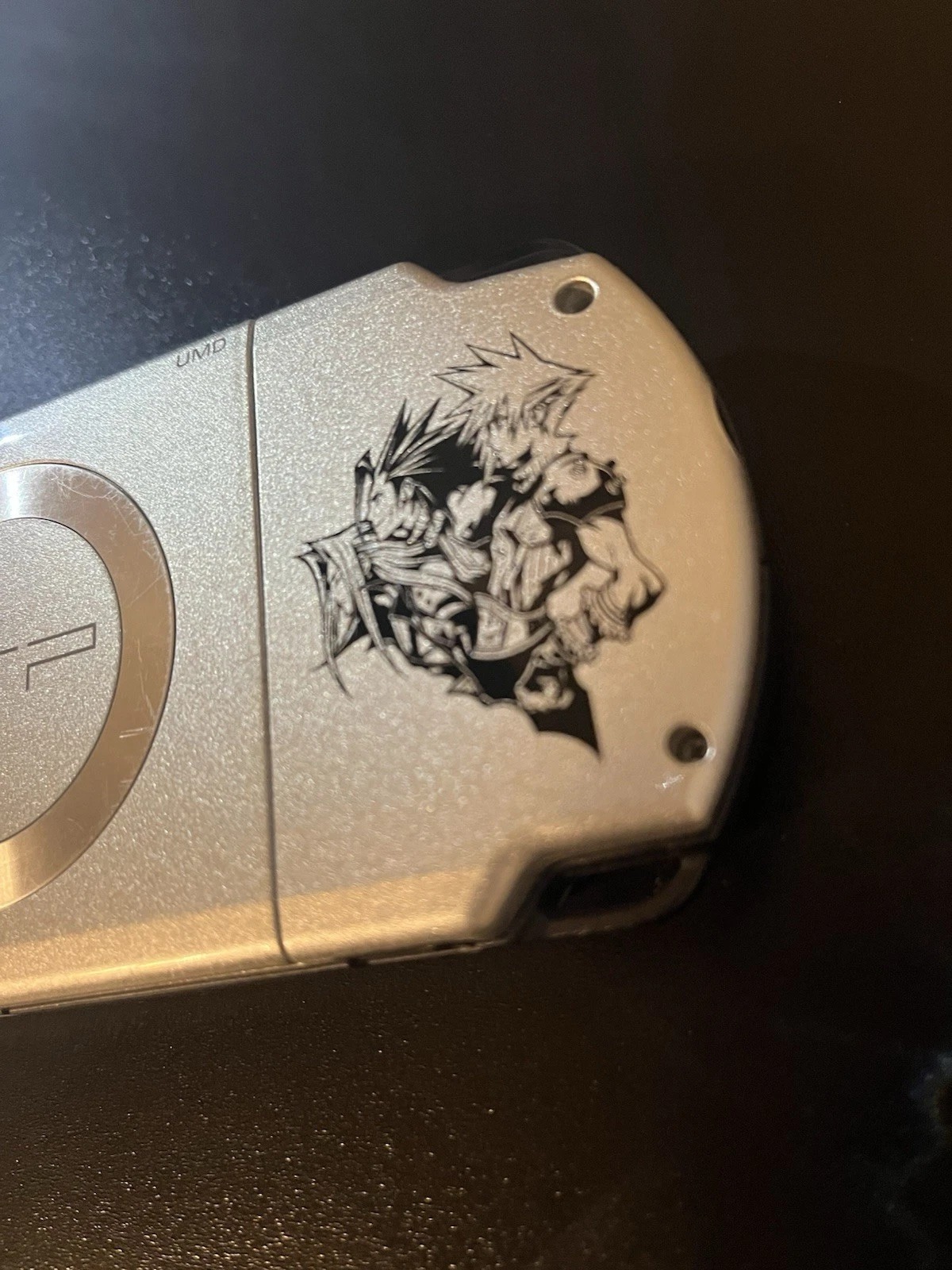 Sony Psp 2000 Final Fantasy thumbnail 3