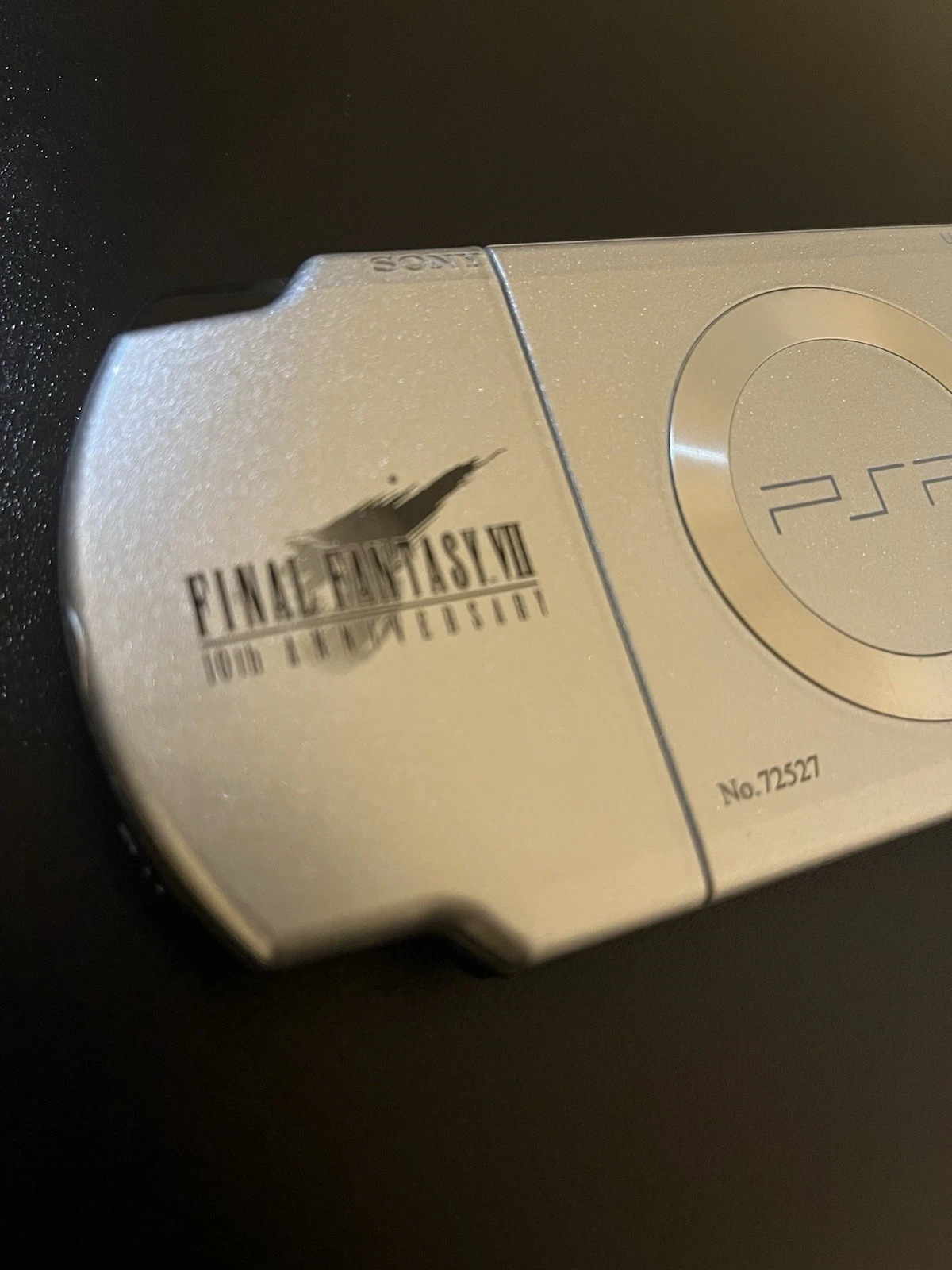 Sony Psp 2000 Final Fantasy thumbnail 4