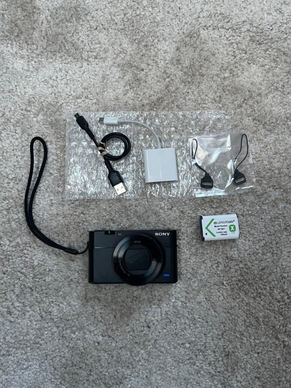 Sony RX100 V – Amazing Photo Quality | Excellent Condition thumbnail 1