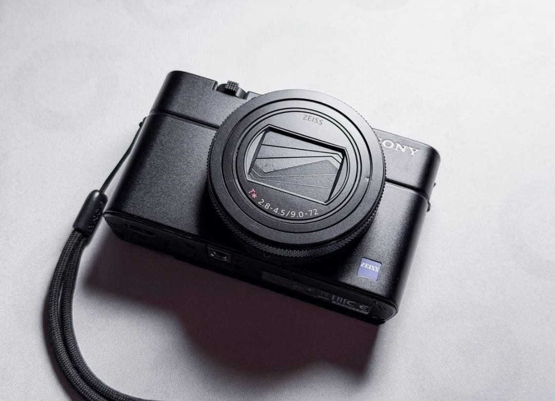 Sony RX100 VII 7 Cyber-shot ,1 Year Warranty, Mint with Box DSC-RX100 VII thumbnail 7