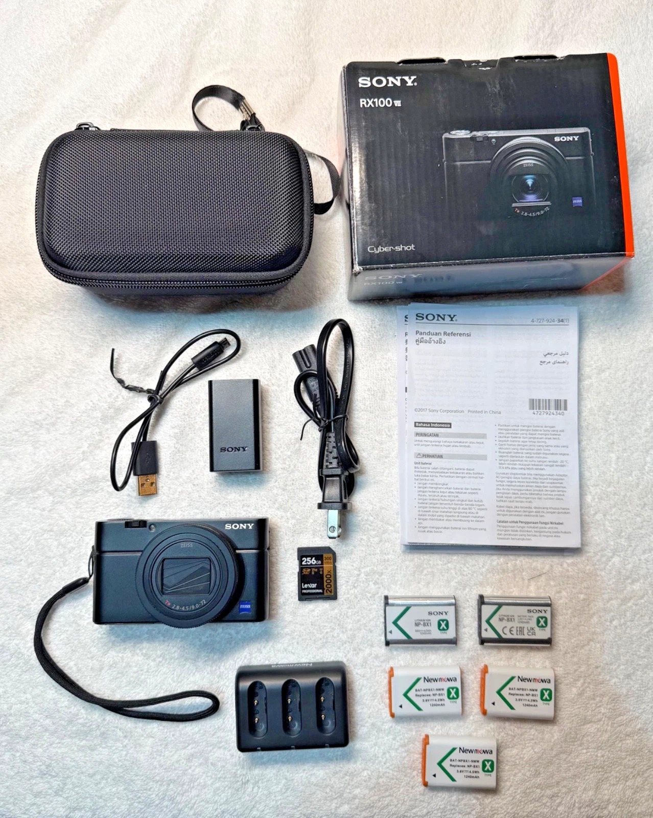 Sony RX100 VII Open Box – 5 Batteries, Charger, 256GB SD, Case thumbnail 1