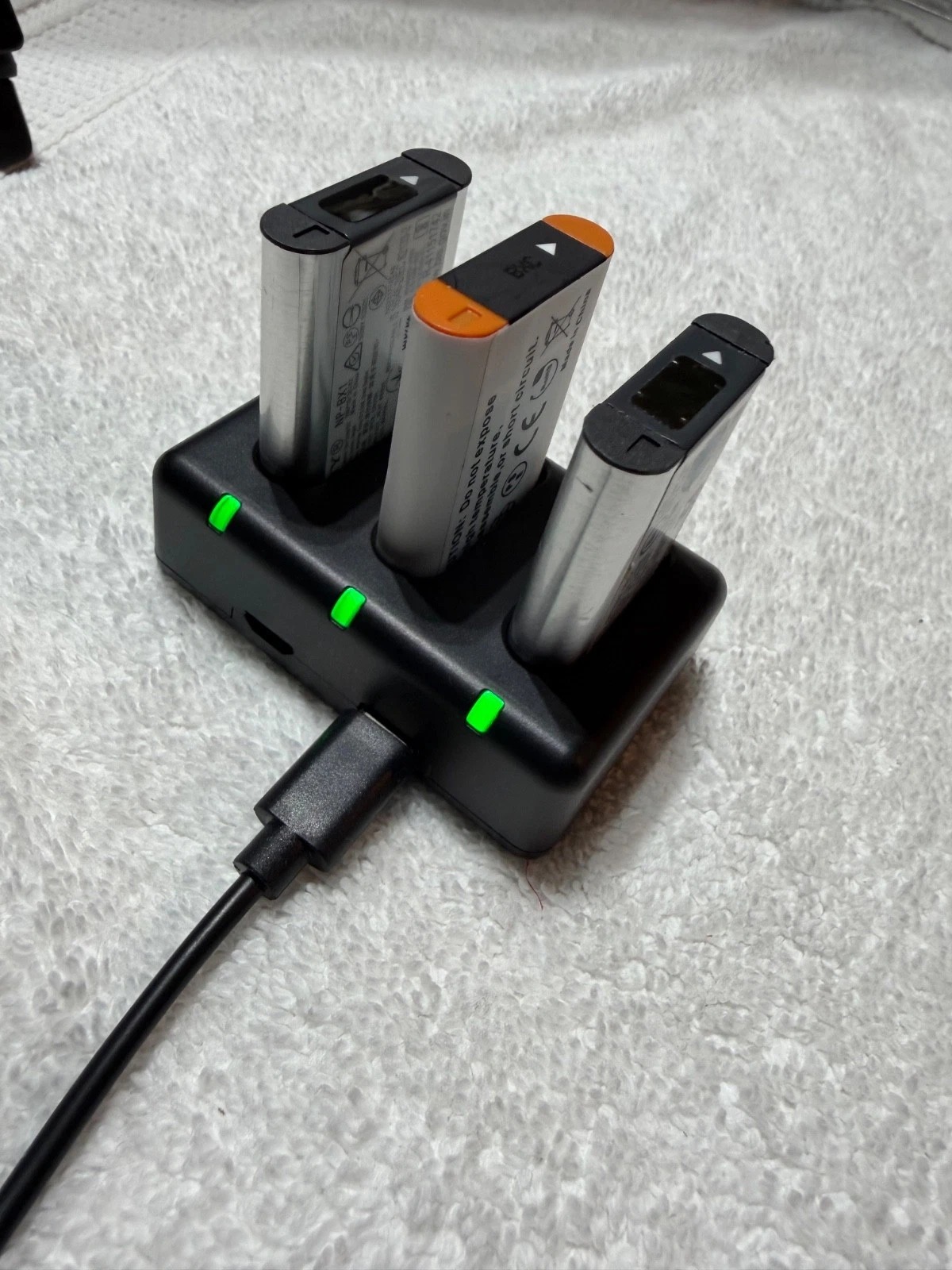 Sony RX100 VII Open Box – 5 Batteries, Charger, 256GB SD, Case thumbnail 10