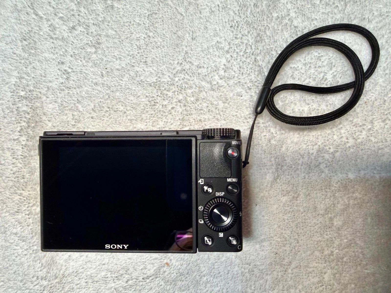 Sony RX100 VII Open Box – 5 Batteries, Charger, 256GB SD, Case thumbnail 3