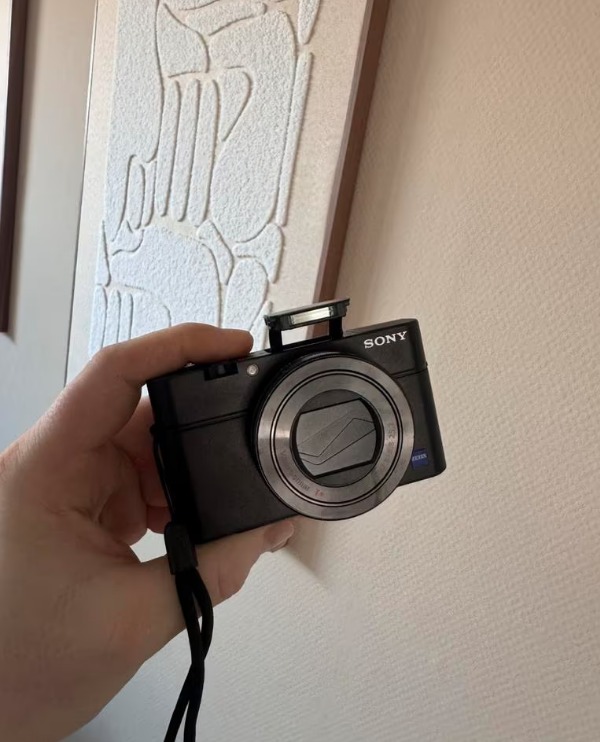 Sony RX100 VIII thumbnail 1