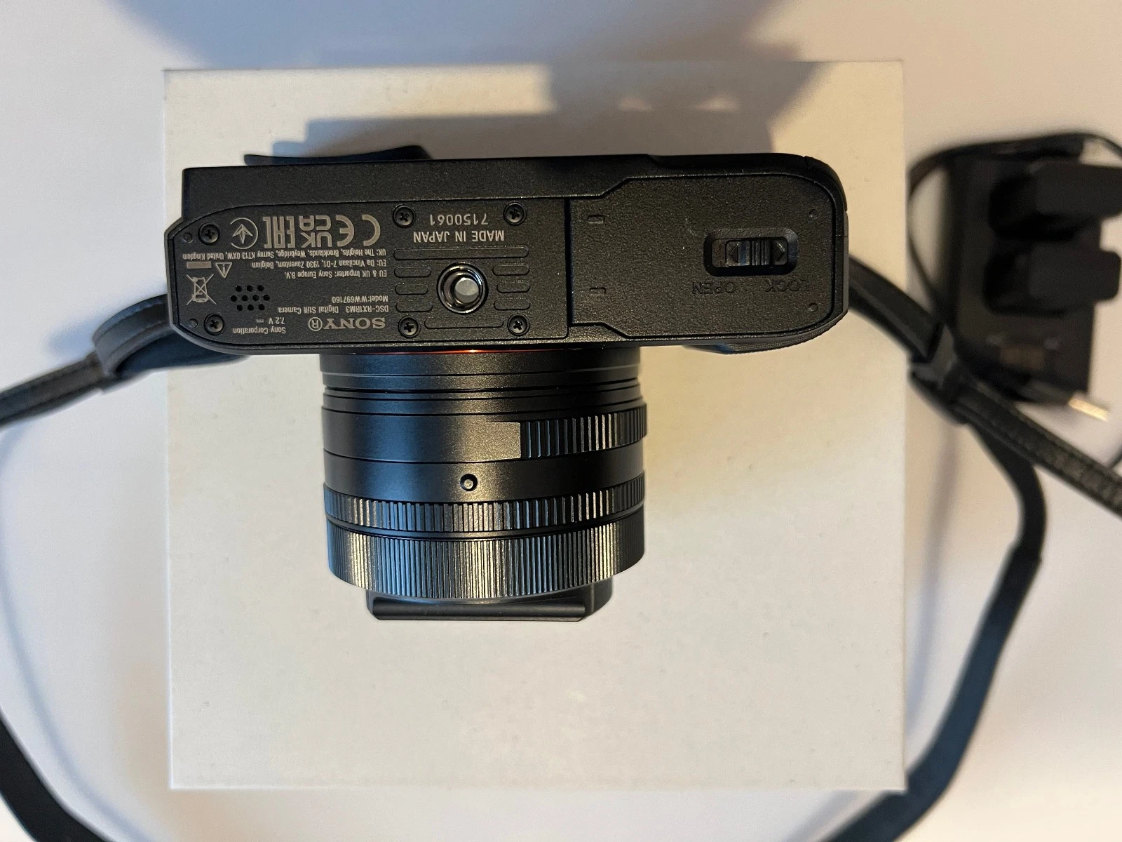 Sony RX1R III | Ultra-Premium Full-Frame Compact - Like New thumbnail 6