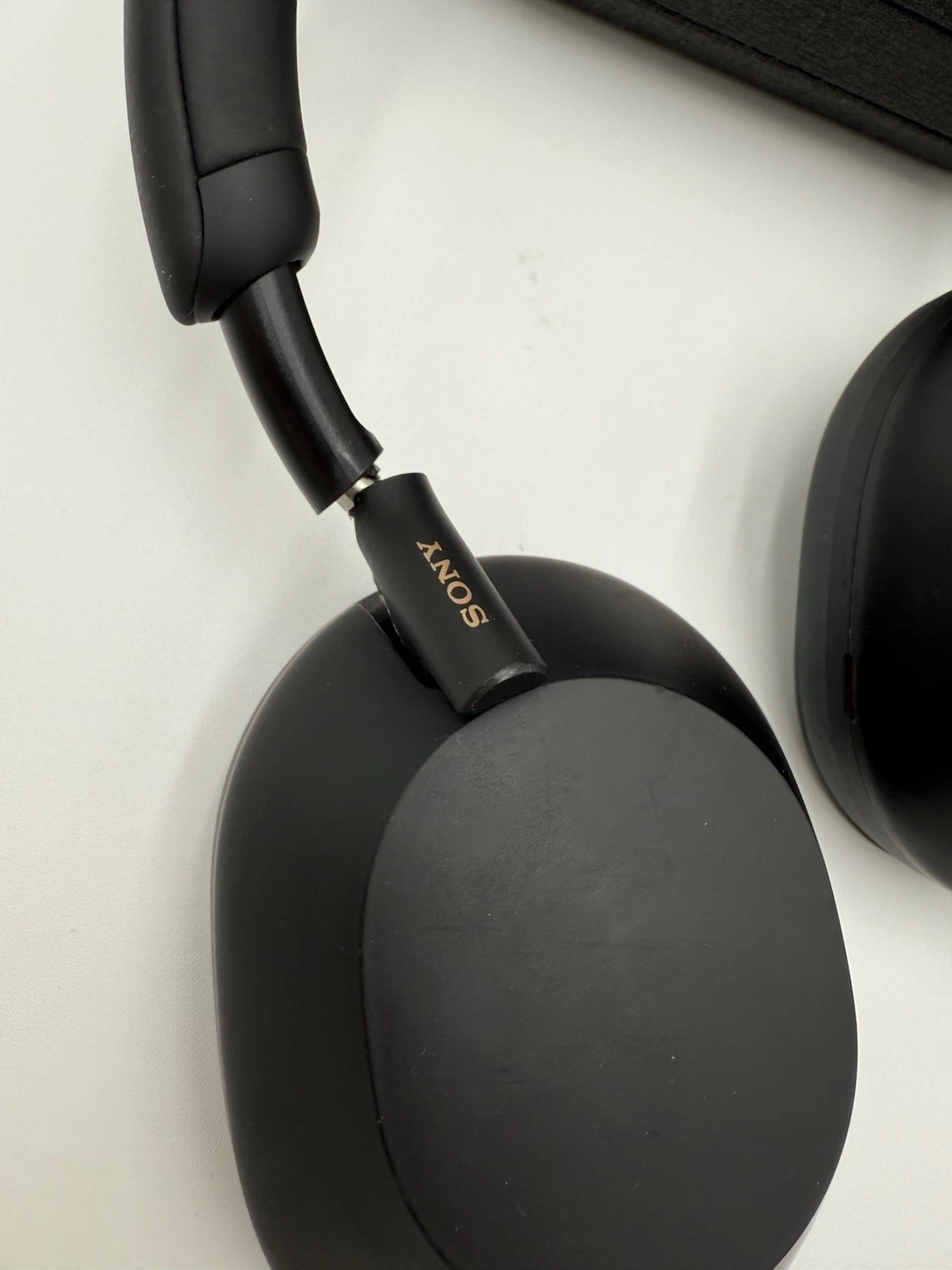 Sony WH-1000XM5 Wireless Noise Cancelling Headphones - Black thumbnail 3