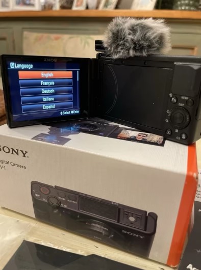 Sony ZV-1 Vlogging Camera Compact Digital Camera – Like New thumbnail 9