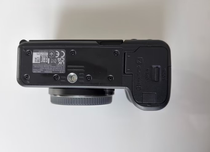 Sony ZV-E1 Full-Frame Vlog Camera – Like New thumbnail 7