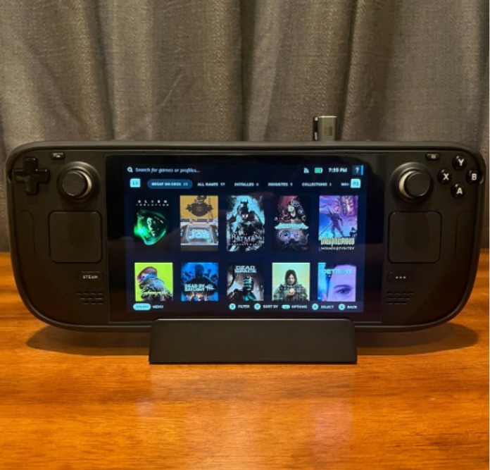 Steam Deck LCD (512 GB) + Case + Dock thumbnail 2